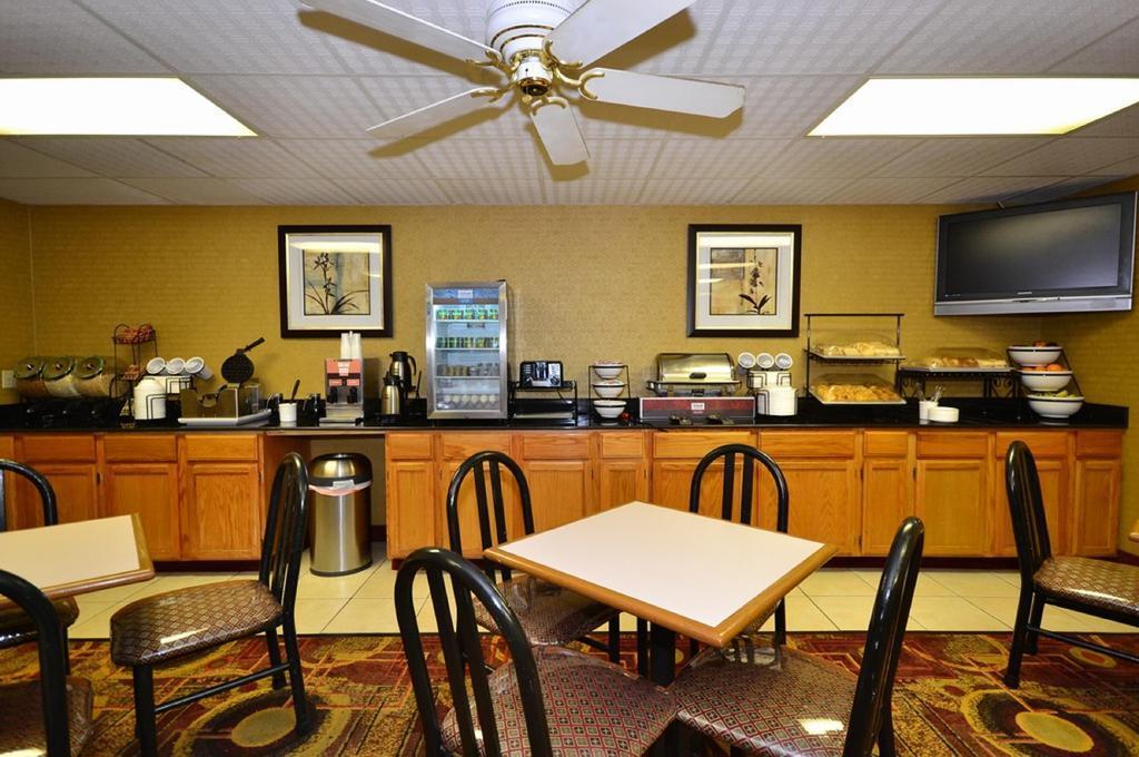 Quality Inn Merriam Kansas City Luaran gambar